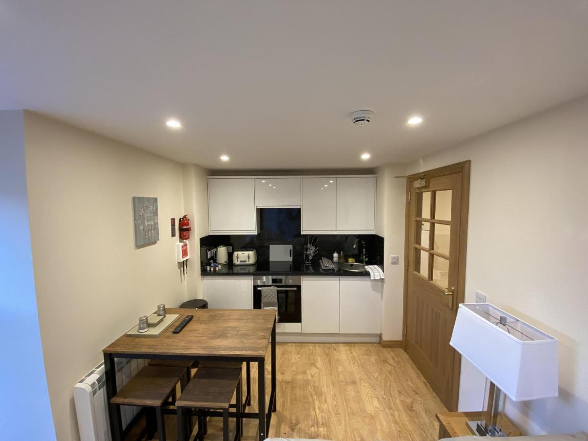 Waverley Inn Holiday Apartments إينفيرنيس المظهر الخارجي الصورة