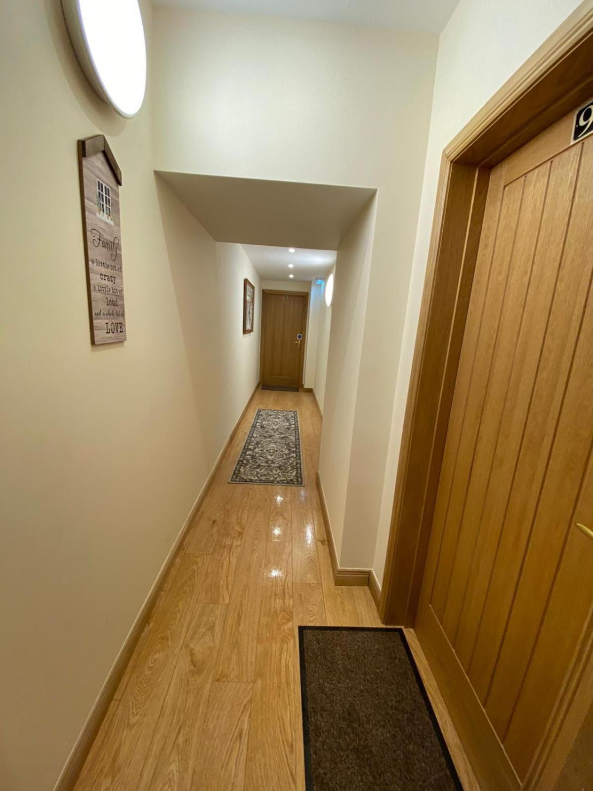 Waverley Inn Holiday Apartments إينفيرنيس الغرفة الصورة
