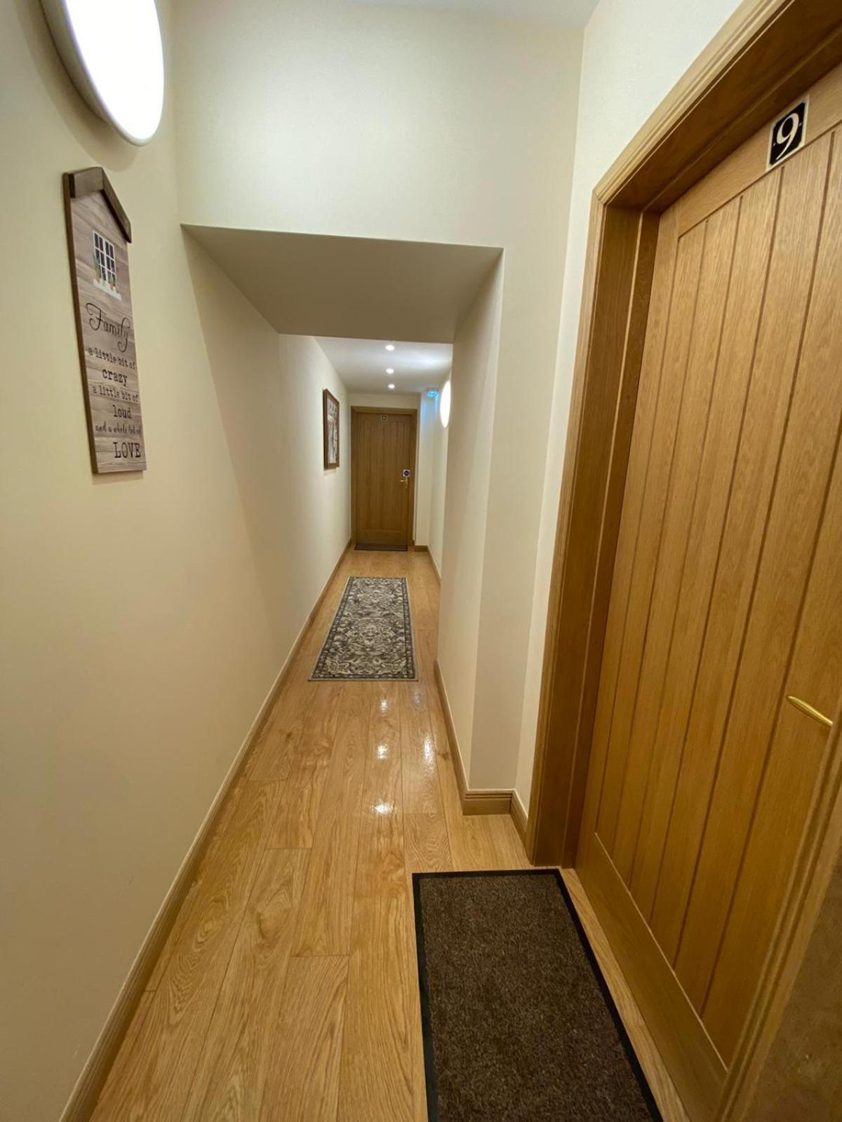 Waverley Inn Holiday Apartments إينفيرنيس الغرفة الصورة