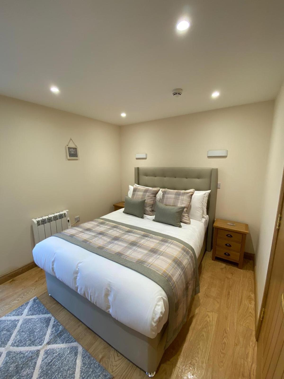 Waverley Inn Holiday Apartments إينفيرنيس الغرفة الصورة