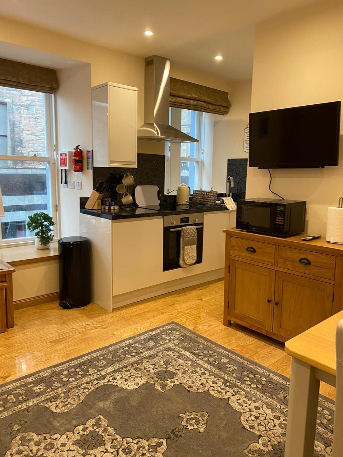 Waverley Inn Holiday Apartments إينفيرنيس الغرفة الصورة