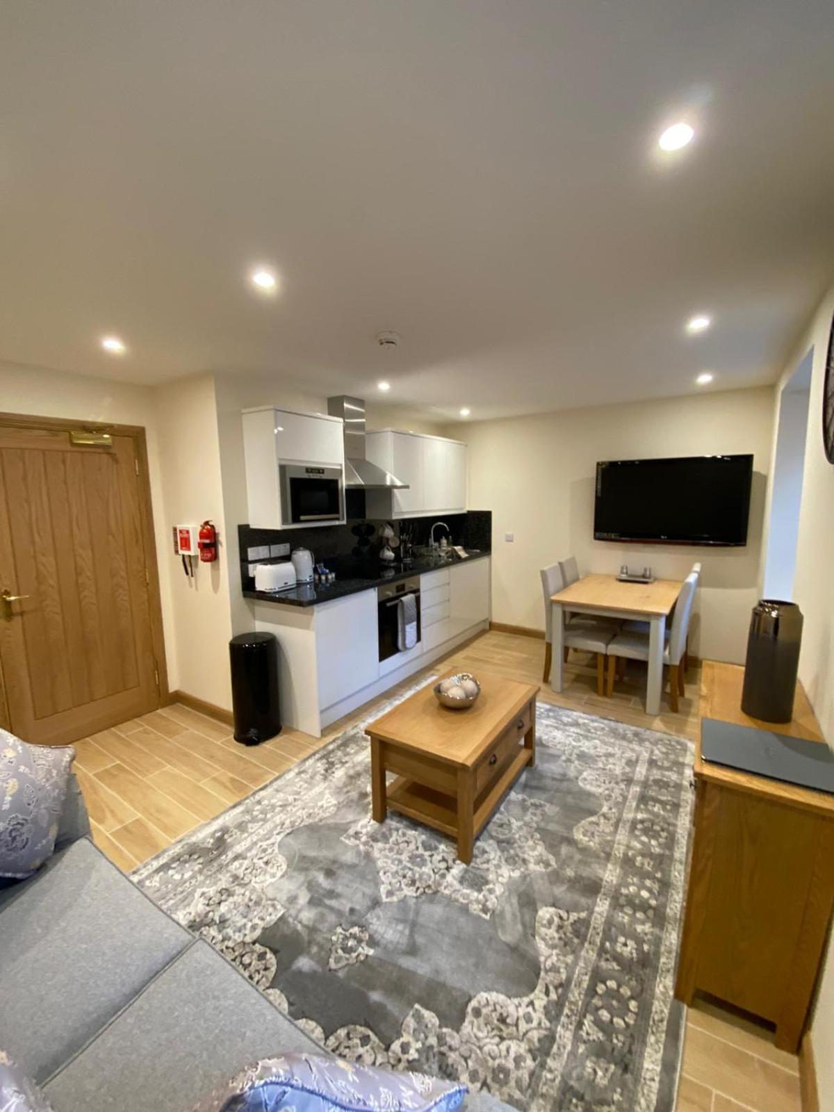 Waverley Inn Holiday Apartments إينفيرنيس الغرفة الصورة