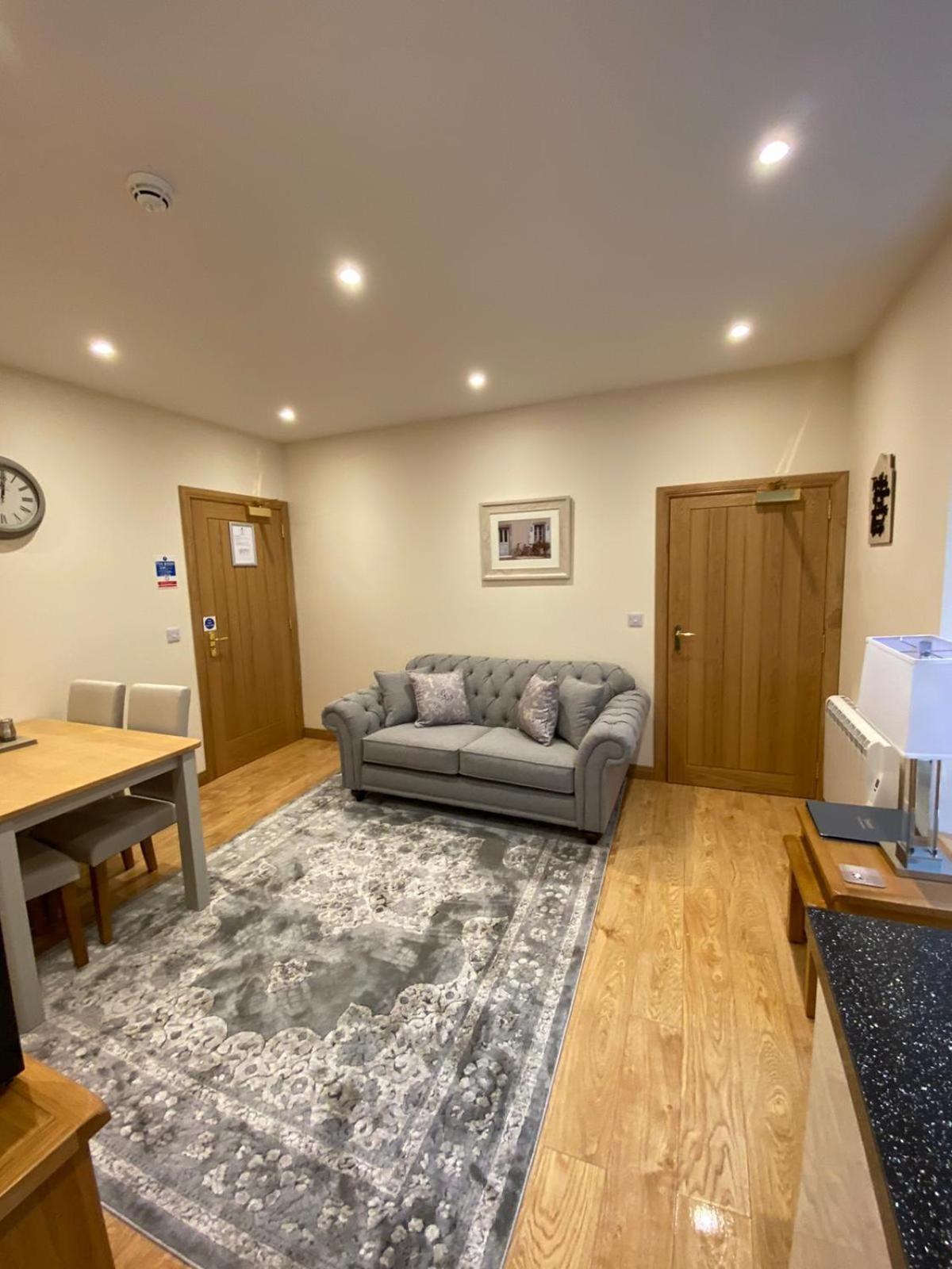 Waverley Inn Holiday Apartments إينفيرنيس الغرفة الصورة