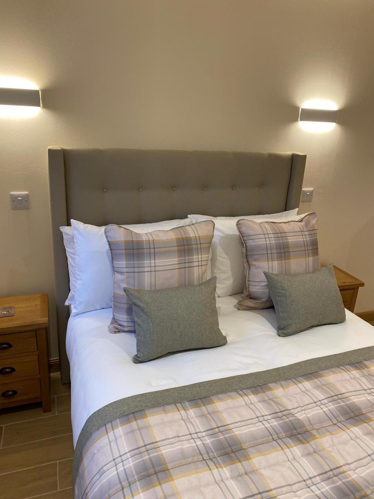 Waverley Inn Holiday Apartments إينفيرنيس الغرفة الصورة